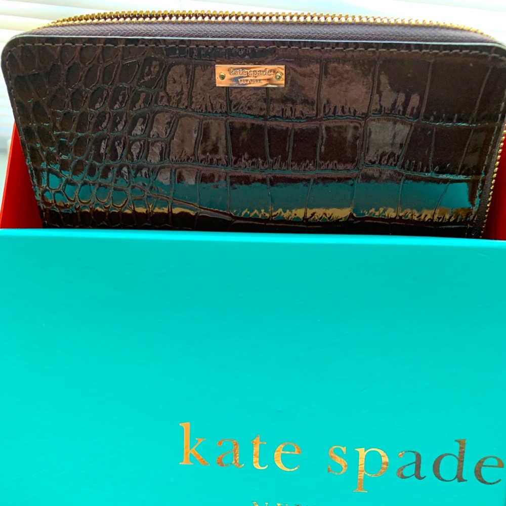 NWOT with box, Kate Spade wallet